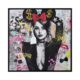 Toile Femme Nœud Rouge Street Art Encadrée 62.5x62.5cm