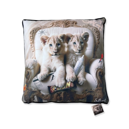 Coussin Lionceaux Luxury de Sylvain Binet