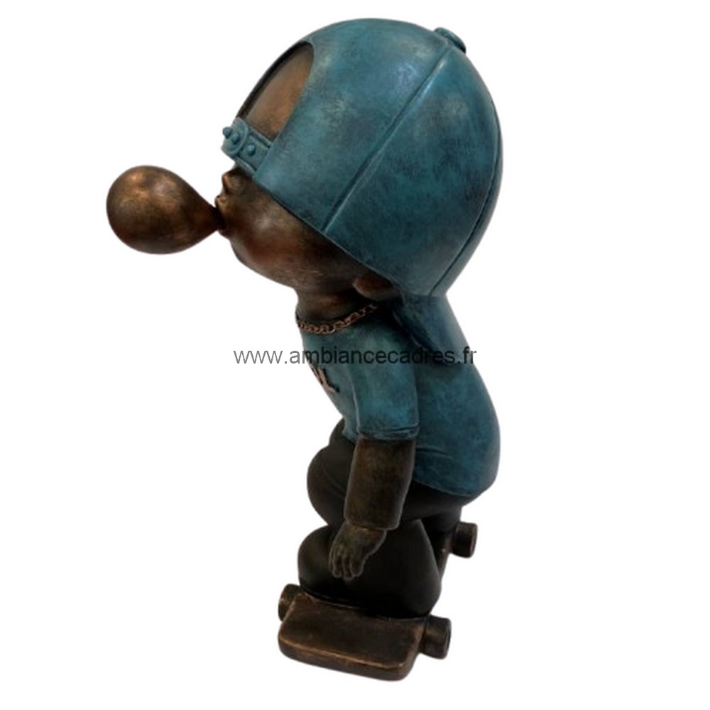 déco statue enfant skateur