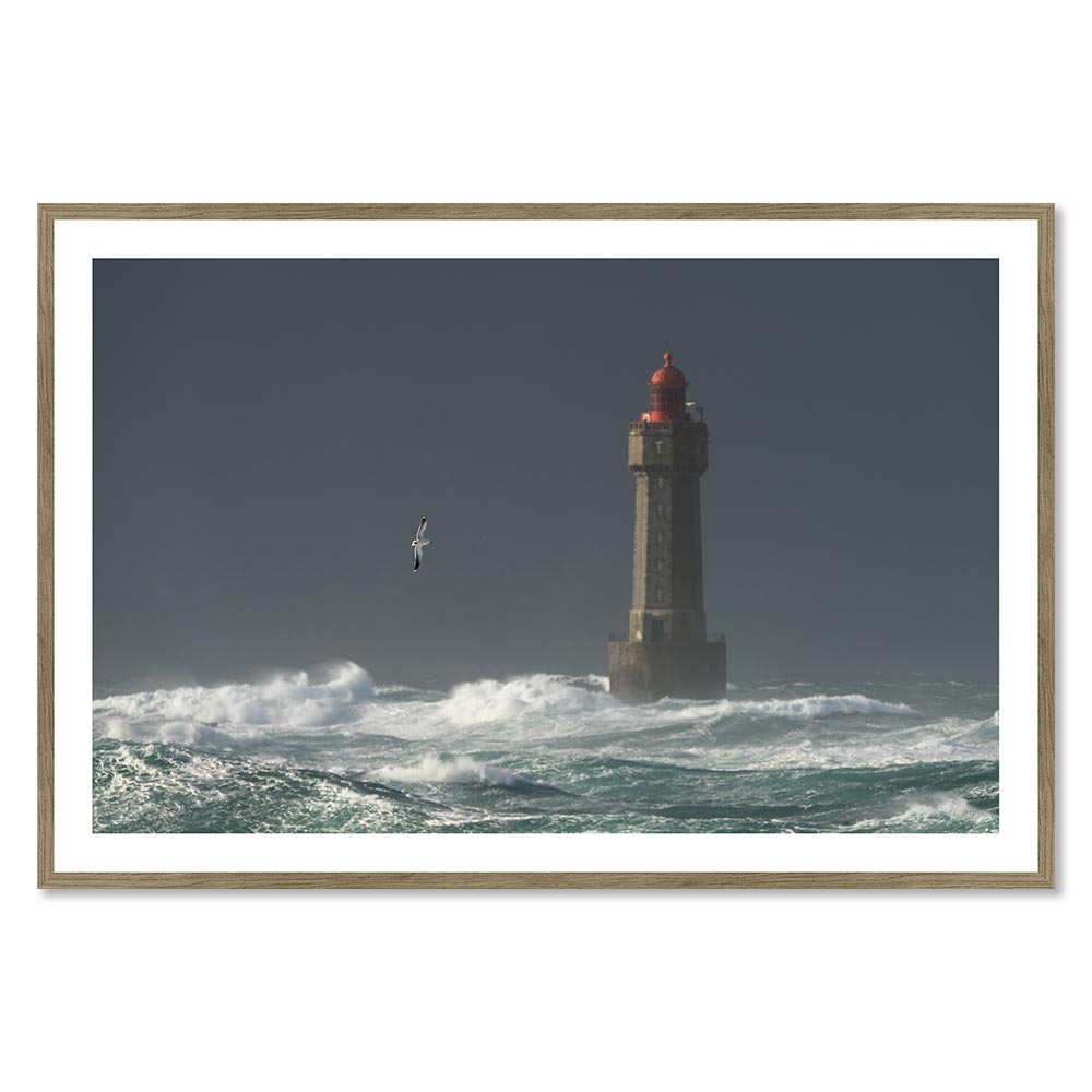 cadre_phare_et_mouette_de_la_jument_tempete_eunice_rivrin_ouessant_encadrement_chene Cadre Phare et Mouette