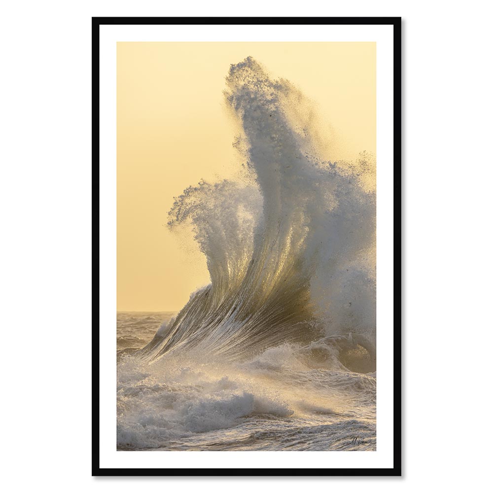 tableau_lesconil_lever_de_soleil_rivrin_vague_mer_encadrement_noir_spectaculaire Tableau Lesconil Lever de Soleil