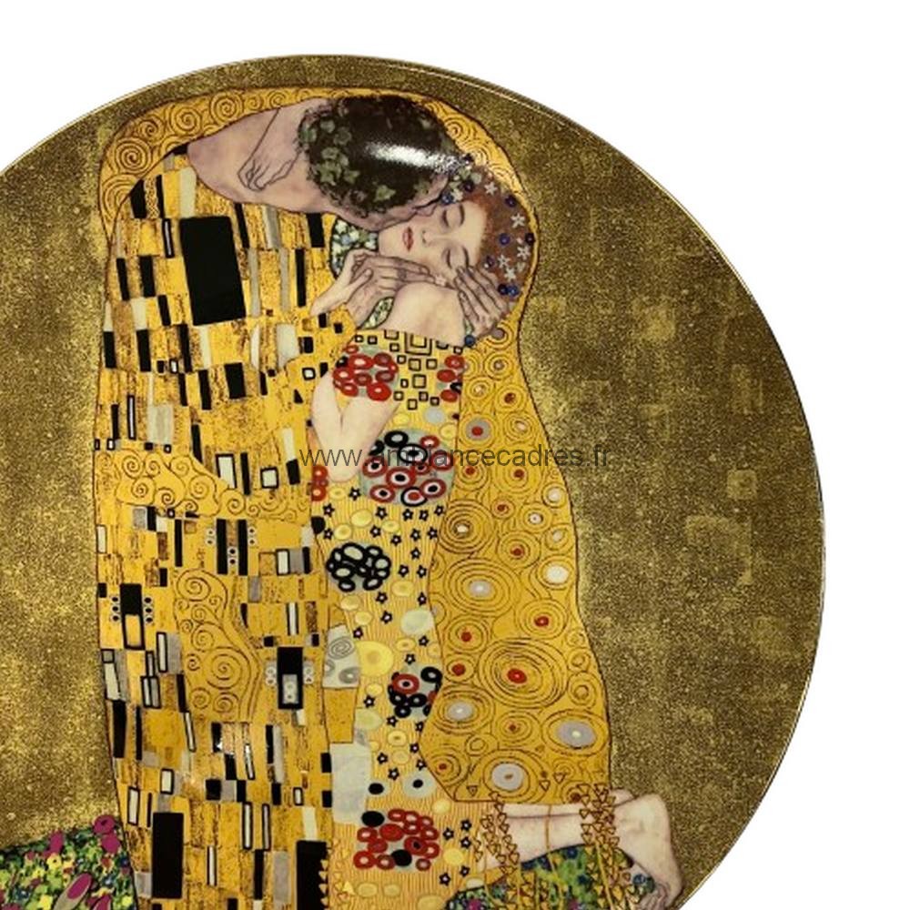 assiette_g_klimt_peintre_details_amoureux_couple_porcelaine_plat_a_tarte_le_baiser_AU6088 assiette klimt peintre