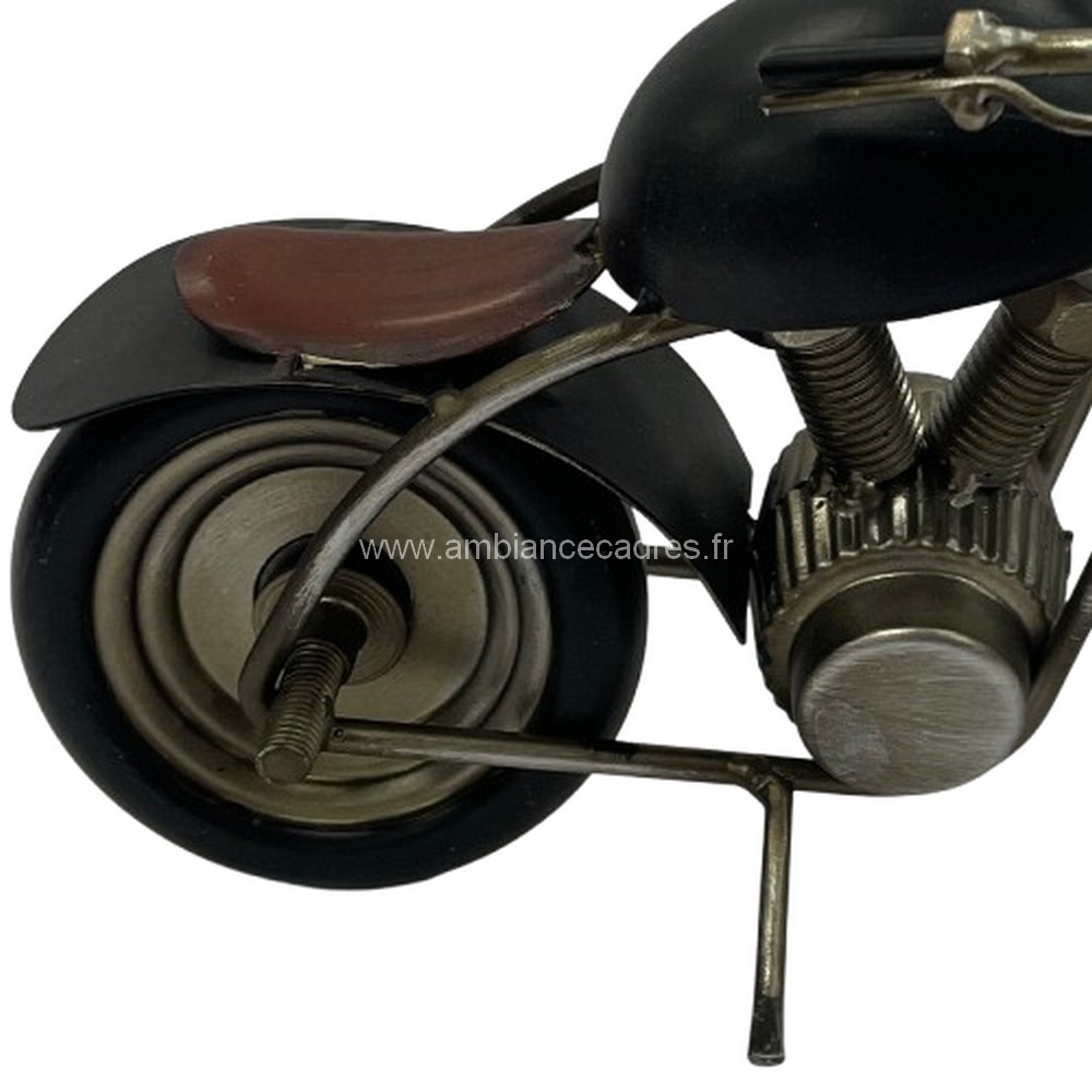 petite moto noire à poser